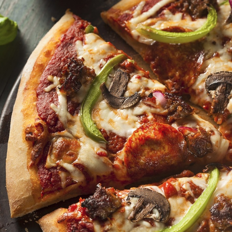 Supreme Delight Pizza – Loaded with Flavor!